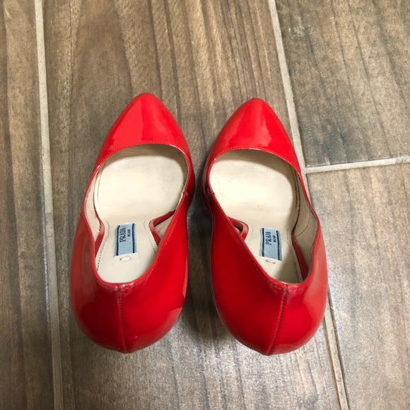 Prada Fiery Red Vernice Hidden Platform Pump 4 34 - Picture 6 of 8